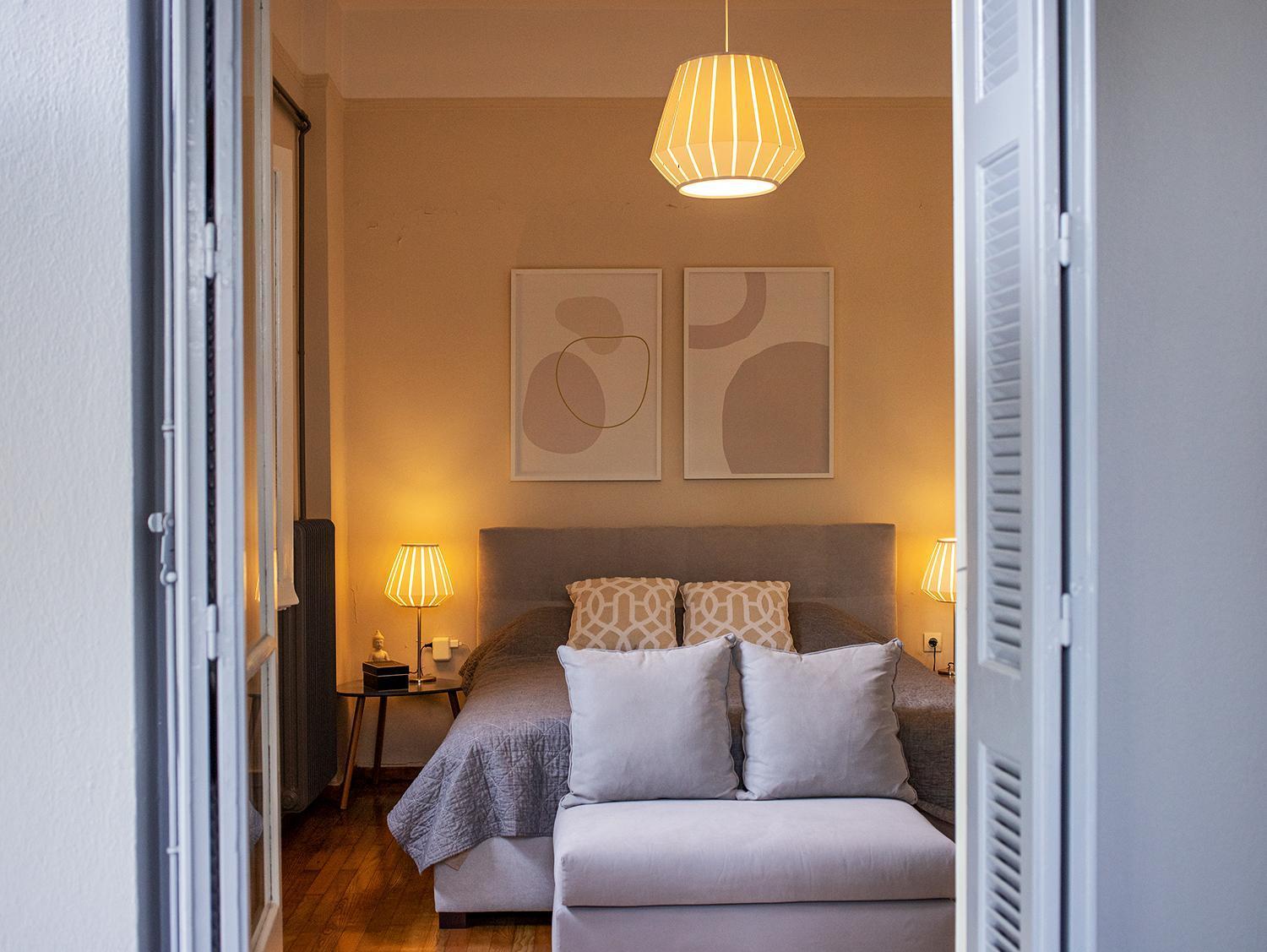 A Homes Greece - Urban Garden Retreat